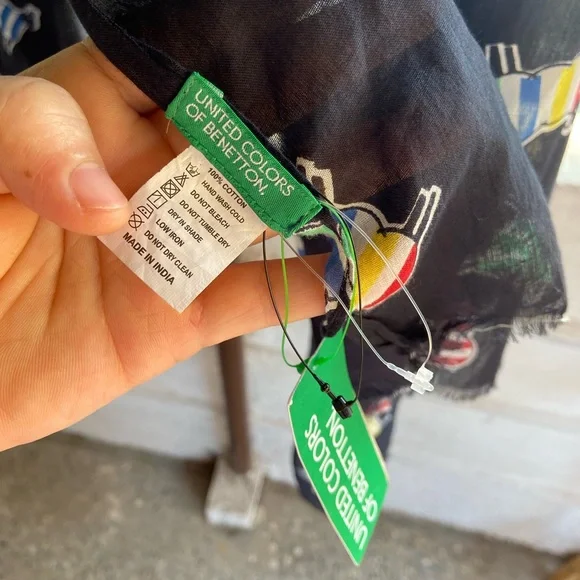 United Colors of Benetton Animal Print Scarf - Picture 7 of 8